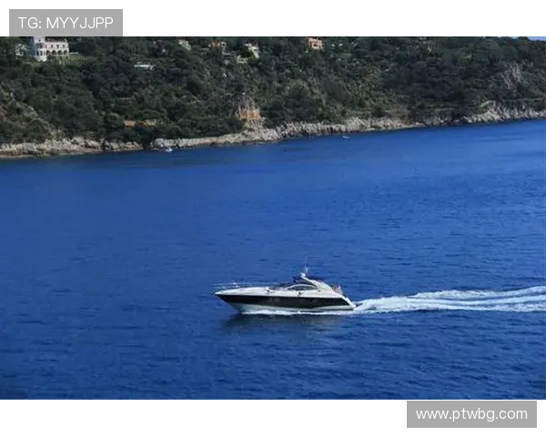 尼斯足球俱乐部百年传承与地中海蓝色荣耀之路探索历史文化与未来愿景全景解读